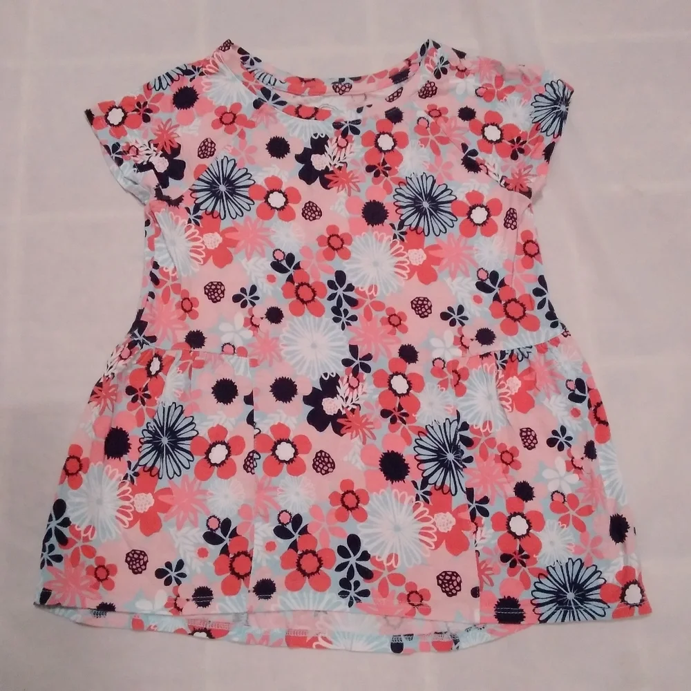 Girl's Size 6 Bundle 2 Tops 2 Bottoms